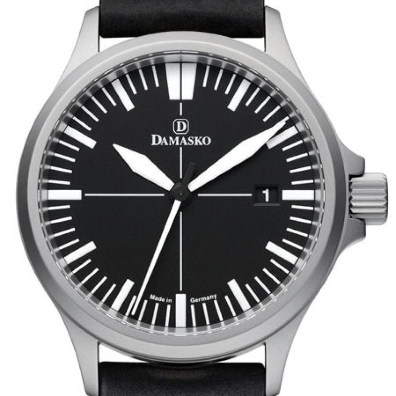 Damasko Swiss DS30 Automatic Watch with a 39mm Bead-Blasted Submarine Steel Case