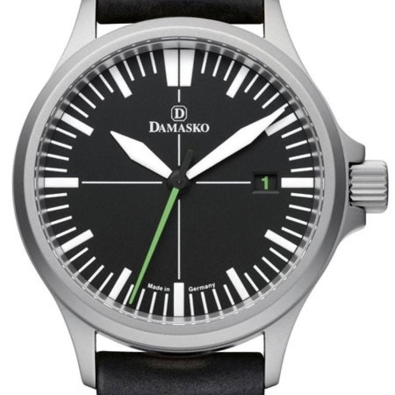 Damasko Swiss DS30 Automatic Watch with a 39mm Bead-Blasted Submarine Steel Case