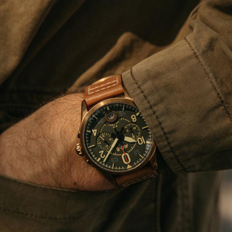 AVI-8 Spitfire Lock Chronograph, Bronze Green, Japanese Meca-Quartz Chronograph, Green Dial, Leather Strap