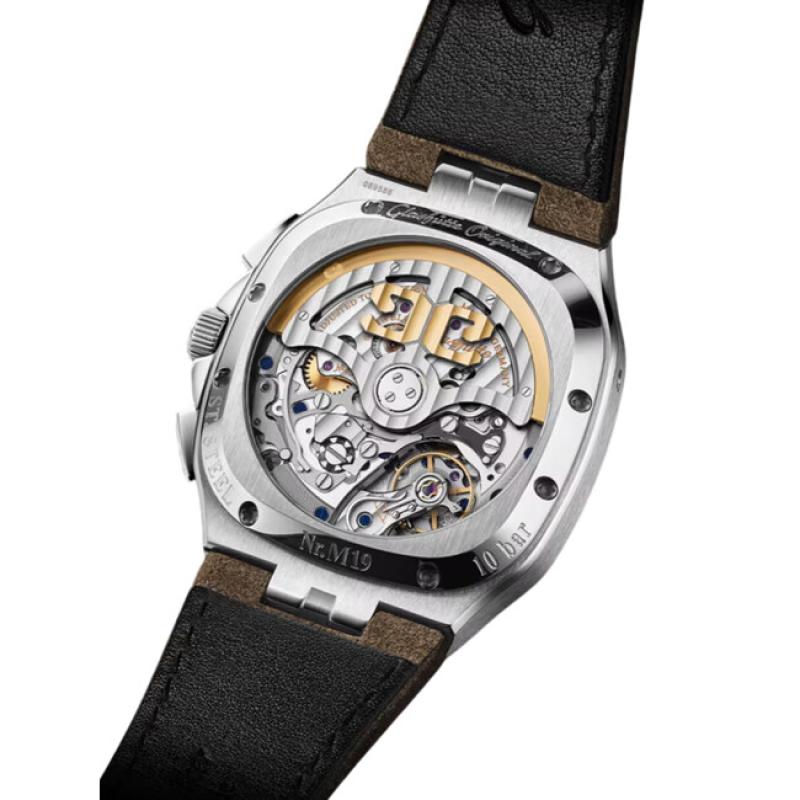 Seventies Chronograph Panorama Date Fab Green on Leather Strap