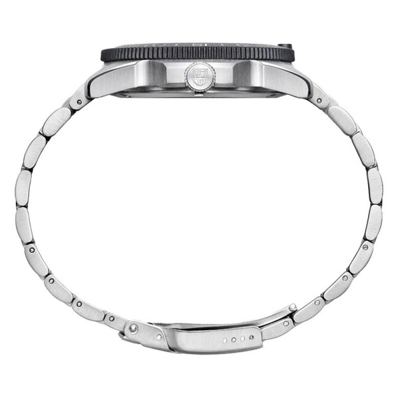 Luminox Pacific Diver Tritium Dive Watch